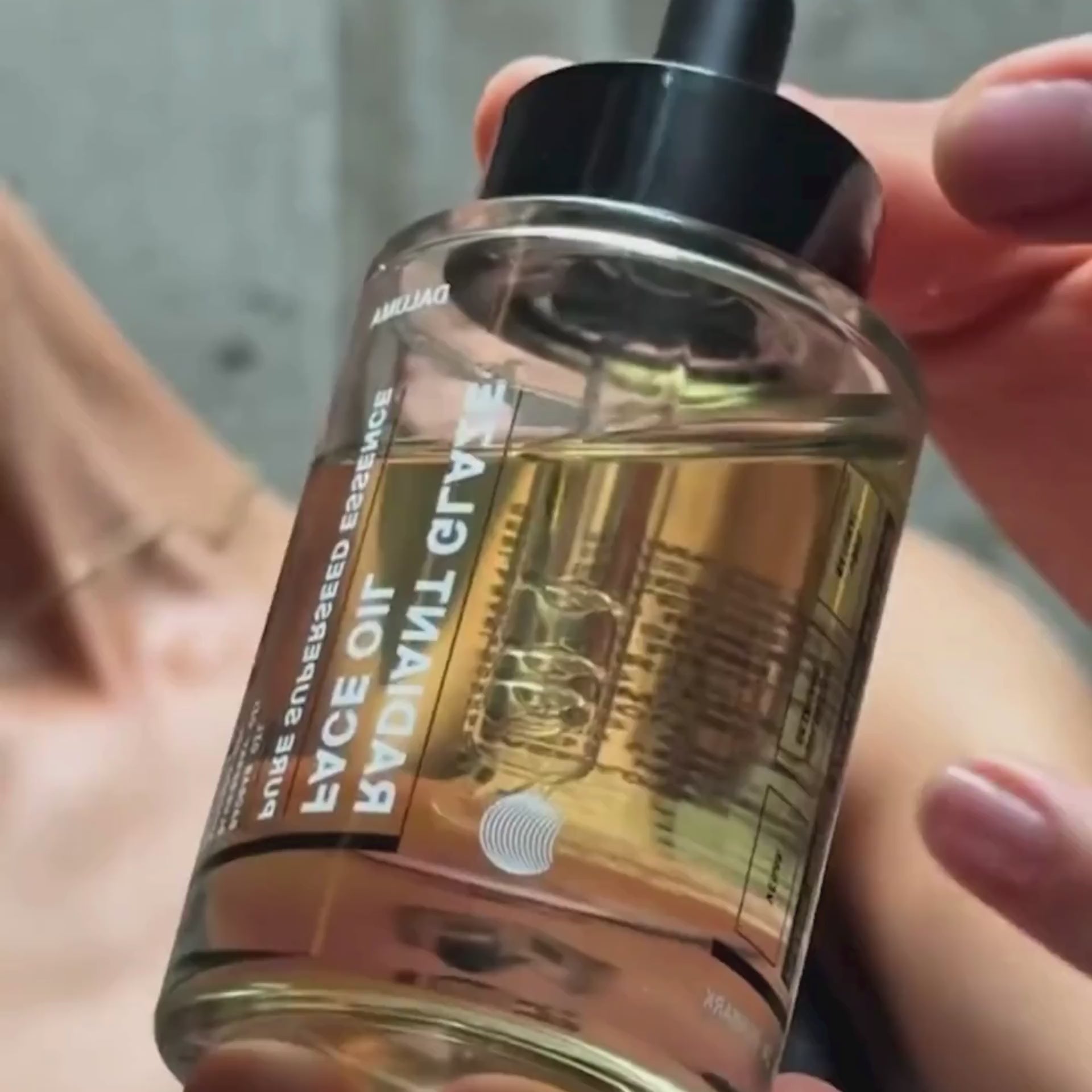 RADIANT GLAZE FACIAL OIL